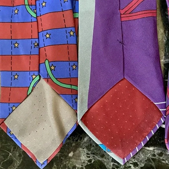 2 VINTAGE 1990s ARQ ARQUITECTONICA PRODUCTS SILK TIES STRIPES SNAKES BUILDINGS